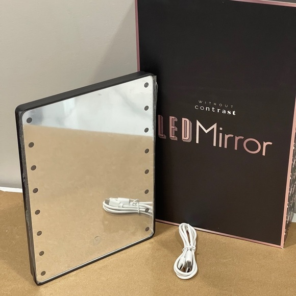 WITHOUT Contrast LED Mirror - Picture 2 of 7